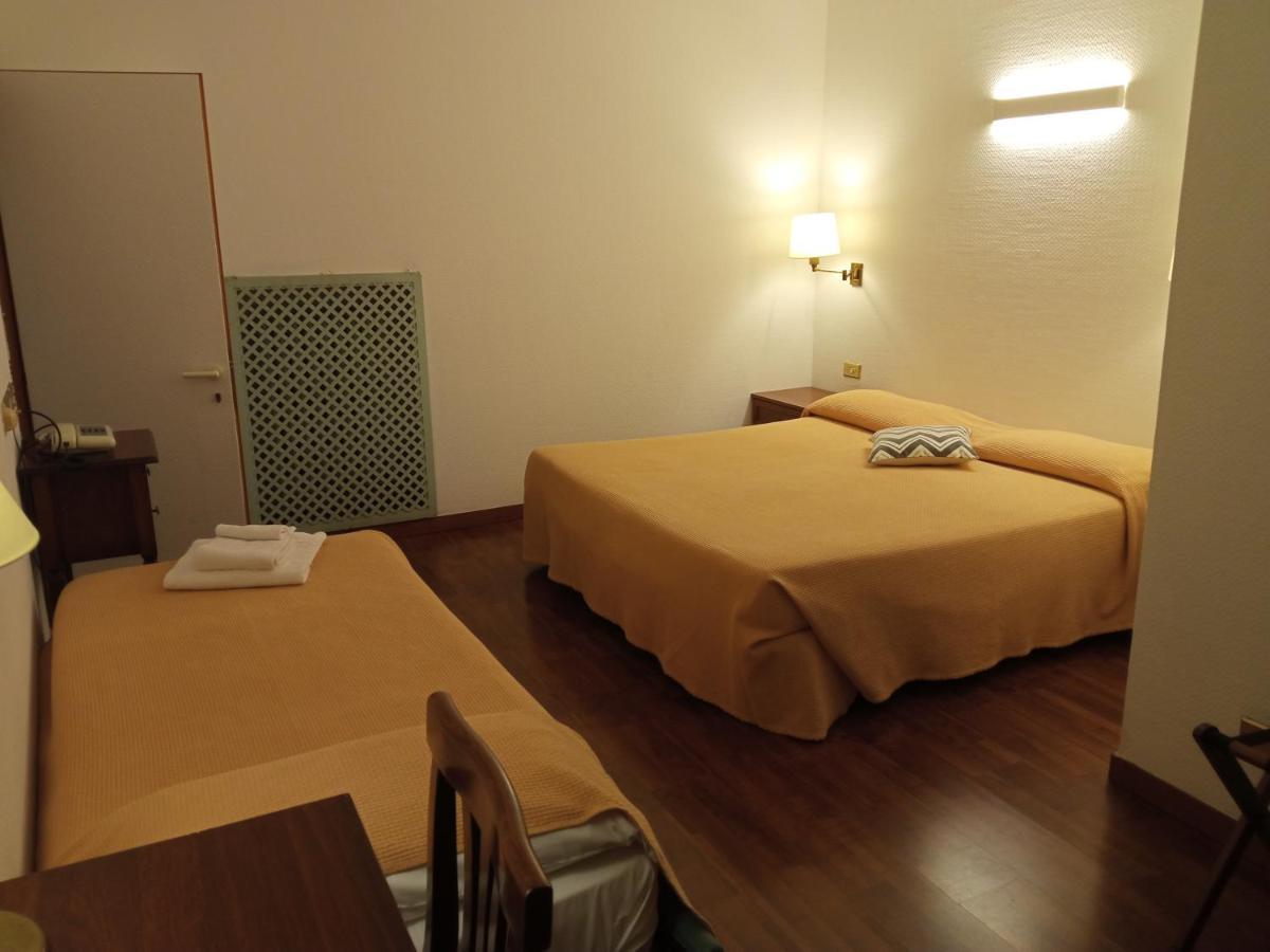 Hotel Arcadia Macerata Exterior photo
